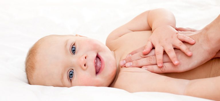 baby massage verzorging natuurlijk etherische olie