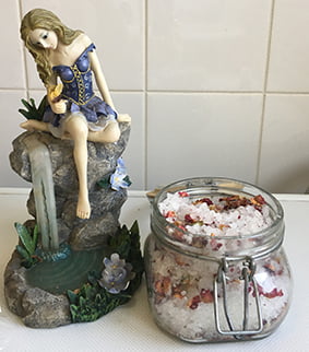 Afbeelding #1 van Karin